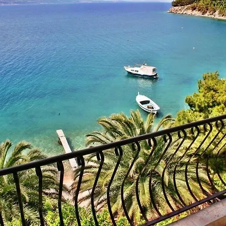 Konukevi 230 Mestro 3*