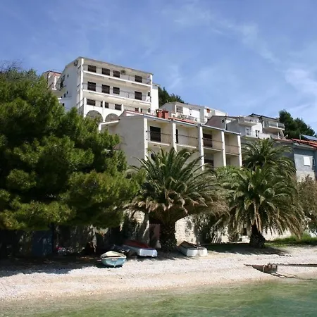 Konukevi 230 Mestro Stanici