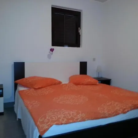 230 Mestro Konukevi 3*